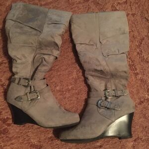 Wedge Knee-High Boots with Buckle Detail - Gray and pair of flat ankle boots